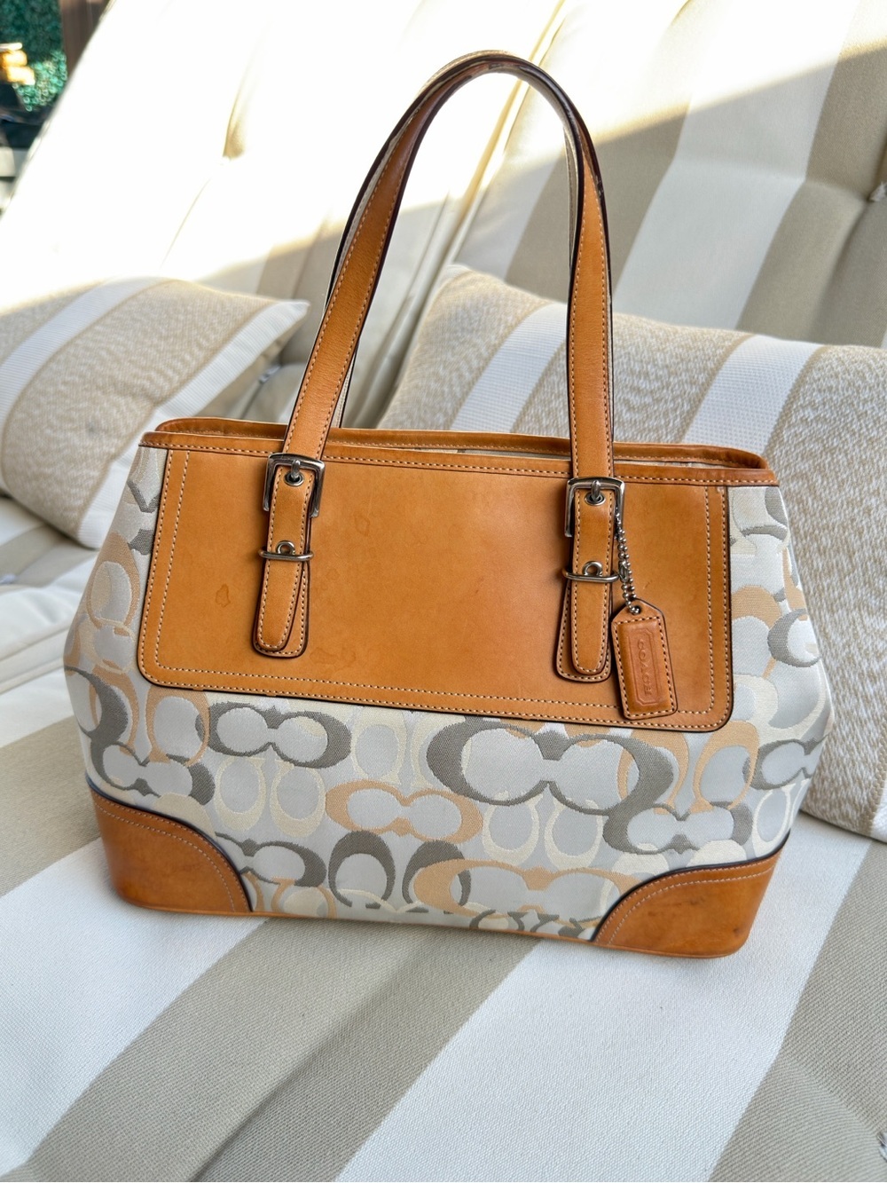 COACH Y2K Vintage Signature Jacquard Tote Bag Beige Tan Leather Y2K 7029